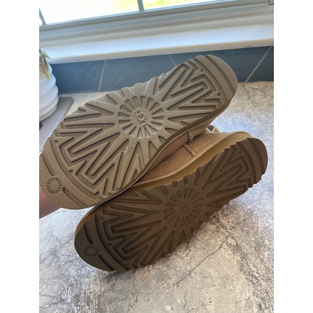 UGG Classic Mini II Sand Sheepskin Suede Boots Women's Size 6 - Picture 7 of 8